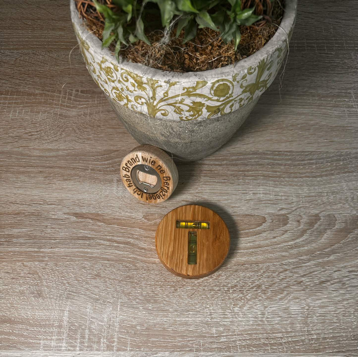 🌲🍺 Der ultimative Camper-Flaschenöffner – Perfekt ausgerichtet und persönlich gestaltet! 🚐✨